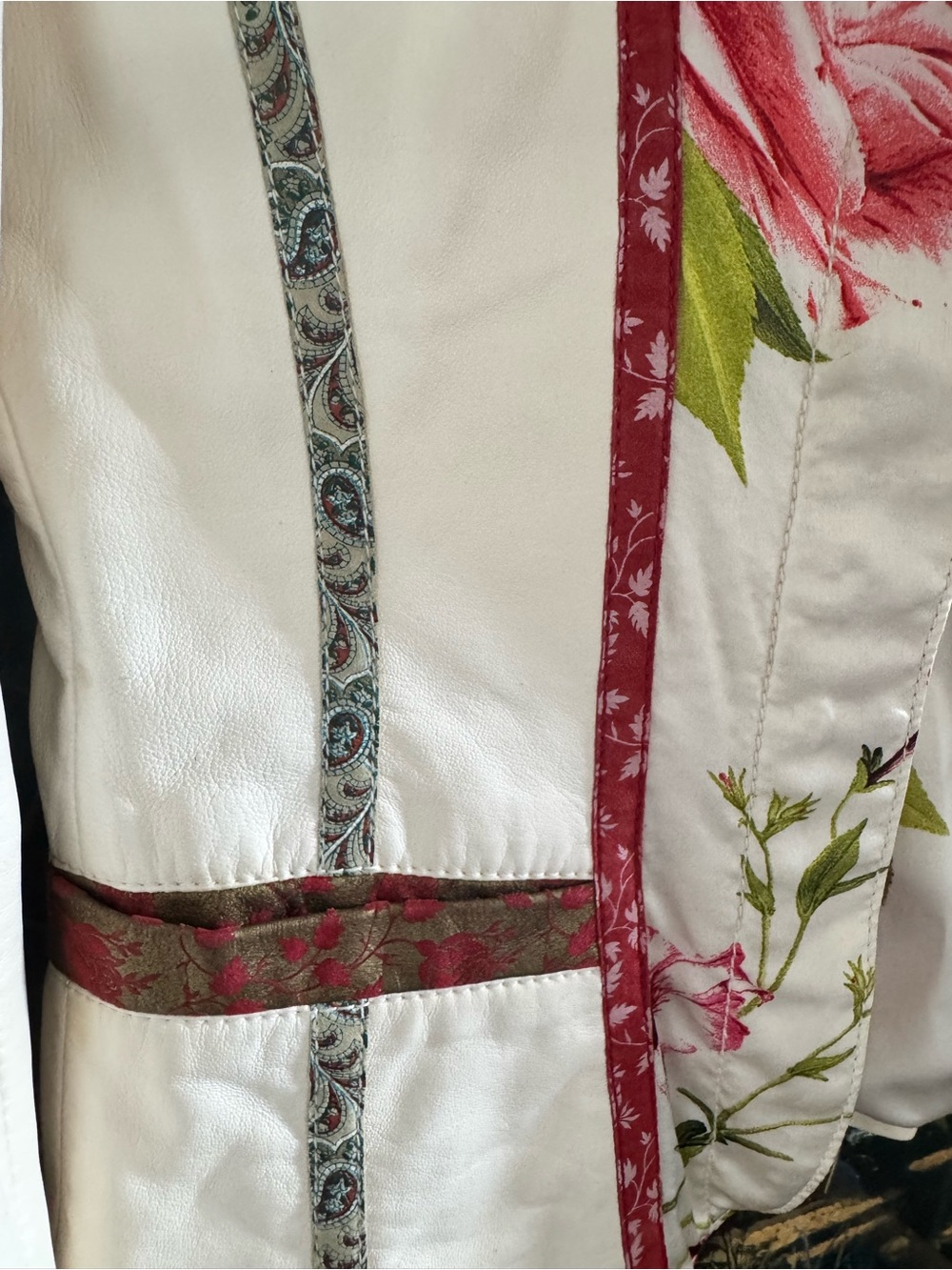 Roberto Cavalli Ivory Leather Blazer with Red Trim and Floral Lining - Picture 4 of 4